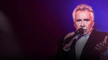 Backdrop to the movie "Sardou, autoportrait" #1169041