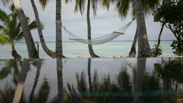 Backdrop to the movie "Marlon Brando in Paradise" #1076537