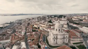 Backdrop to the movie "Portugal: Carnations Against Dictatorship" #1096656