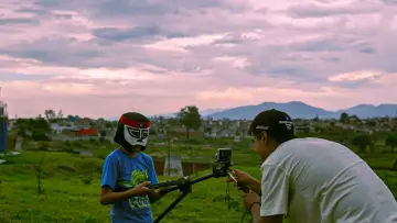 Backdrop to the movie "Volador (Flyer)" #487897