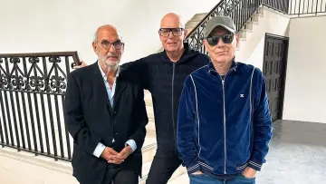 Backdrop to the movie "Imagine… Pet Shop Boys: Then and Now" #467797