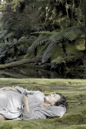 Poster to the movie "A Mulher que Morreu de Pé" #1434303