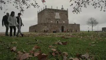 Backdrop to the movie "The Outsiders of Abrantes" #1100163