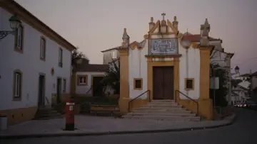 Backdrop to the movie "The Outsiders of Abrantes" #1100164