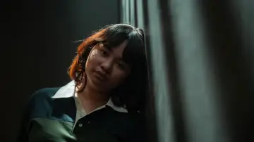 Backdrop to the movie "A Normal Woman" #674664