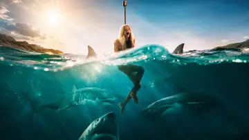 Backdrop to the movie "Dangerous Animals" #910557