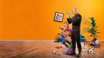 Backdrop to the movie "Bald Nanny" #936541