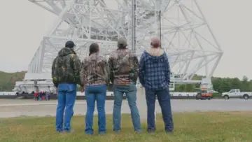 Backdrop to the movie "Small Town Universe" #1096344