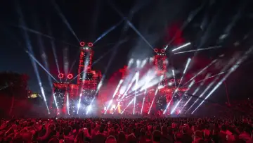 Backdrop to the movie "Jean-Michel Jarre - Starmus: Bridge from the Future" #1117726