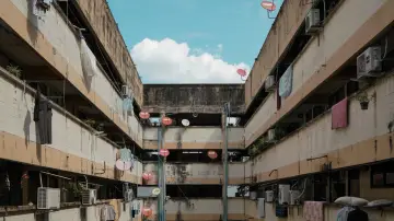 Backdrop to the movie "Flat Girls" #882793