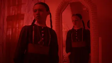 Backdrop to the movie "The Curse of the Necklace" #682636
