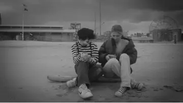 Backdrop to the movie "Be Mime" #477467