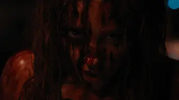 Backdrop to the movie "Carrie" #736250