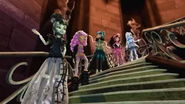 Backdrop to the movie "Monster High: Ghouls Rule" #438858