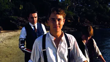 Backdrop to the movie "Renoir" #1122291