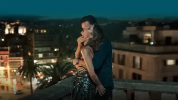 Backdrop to the movie "Fall for Me" #562936