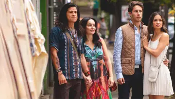 Backdrop to the movie "Una pequeña confusión" #882477
