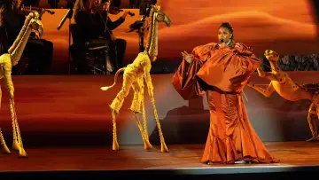 Backdrop to the movie "The Lion King at the Hollywood Bowl" #703577