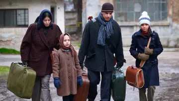 Backdrop to the movie "Between Borders" #982424
