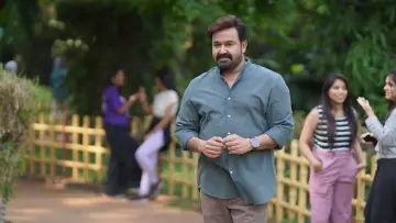 Backdrop to the movie "Hridayapoorvam" #784287