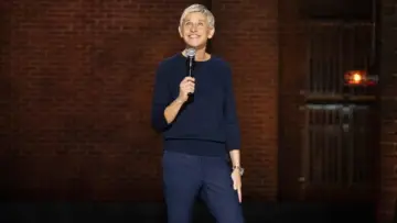 Backdrop to the movie "Ellen DeGeneres: For Your Approval" #982402
