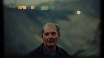Backdrop to the movie "Sun Never Again" #982417