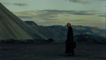 Backdrop to the movie "Sun Never Again" #982419