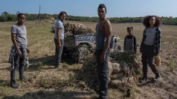 Backdrop to the movie "40 Acres" #596471