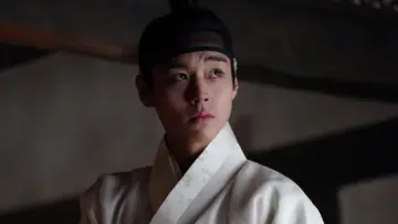 Backdrop to the movie "The King