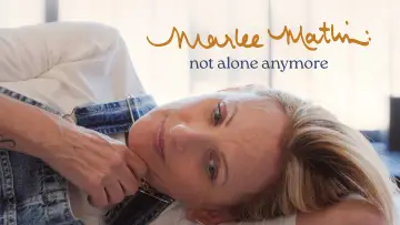 Backdrop to the movie "Marlee Matlin: Not Alone Anymore" #935097
