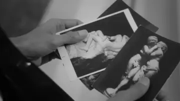 Backdrop to the movie "Two People Exchanging Saliva" #1140294