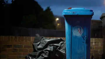 Backdrop to the movie "Body in the Bin: The Murder of Louise Kam" #942641