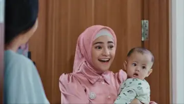 Backdrop to the movie "La Tahzan: Cinta, Dosa, Luka..." #672806