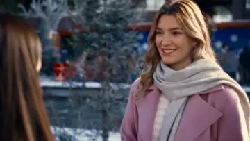 Backdrop to the movie "Private Princess Christmas" #736101