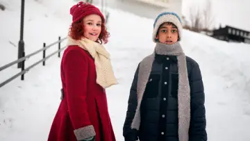 Backdrop to the movie "The Snow Sister" #702394