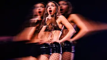 Backdrop to the movie "Olivia Rodrigo: GUTS World Tour" #1184537