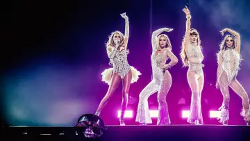 Backdrop to the movie "The Girls Aloud Show" #1633437