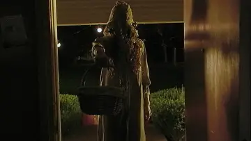 Backdrop to the movie "V/H/S/Halloween" #579708