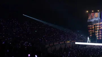 Backdrop to the movie "BAEKHYUN: Lonsdaleite [dot] IN CINEMAS" #942073