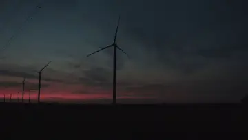 Backdrop to the movie "End of History" #1174903