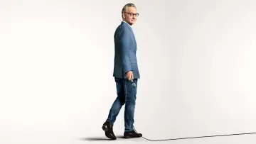 Backdrop to the movie "Bill Maher: Is Anyone Else Seeing This?" #735487