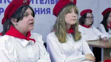 Backdrop to the movie "Mr. Nobody Against Putin" #536915
