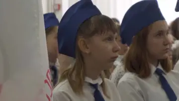 Backdrop to the movie "Mr. Nobody Against Putin" #832317
