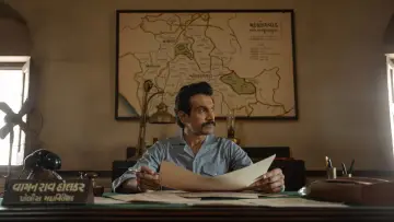 Backdrop to the movie "Hum Hindustani" #735230