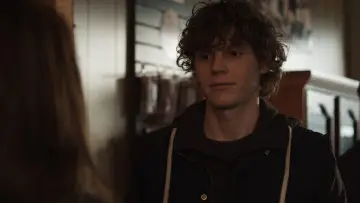 Backdrop to the movie "Adult World" #1002302