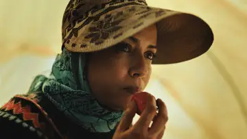 Backdrop to the movie "Strawberries" #1143164
