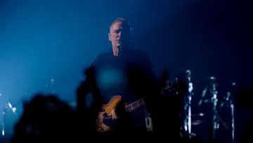 Backdrop to the movie "Bryan Adams: Live At The Royal Albert Hall" #856687