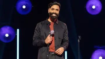 Backdrop to the movie "Paul Chowdhry: Family Friendly Comedian" #981992
