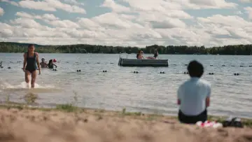 Backdrop to the movie "Sunfish (& Other Stories on Green Lake)" #1298546
