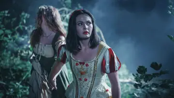 Backdrop to the movie "The Death of Snow White" #641265
